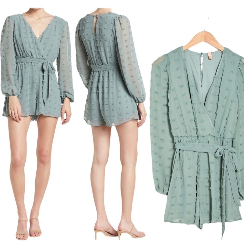 NWT! KENEDIK Clip Dot Tie Waist Romper in Seafoam. Size Large.